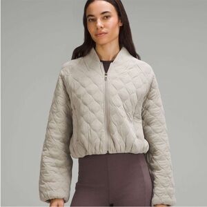 Lululemon Quilted Riverstone Taupe Bubble Shaped Cropped Bomber Jacket Size 8